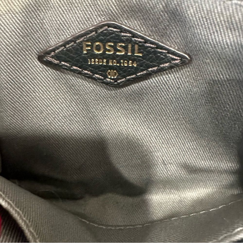 Fossil Patchwork Pebbled Leather Utility Wallet - image 6